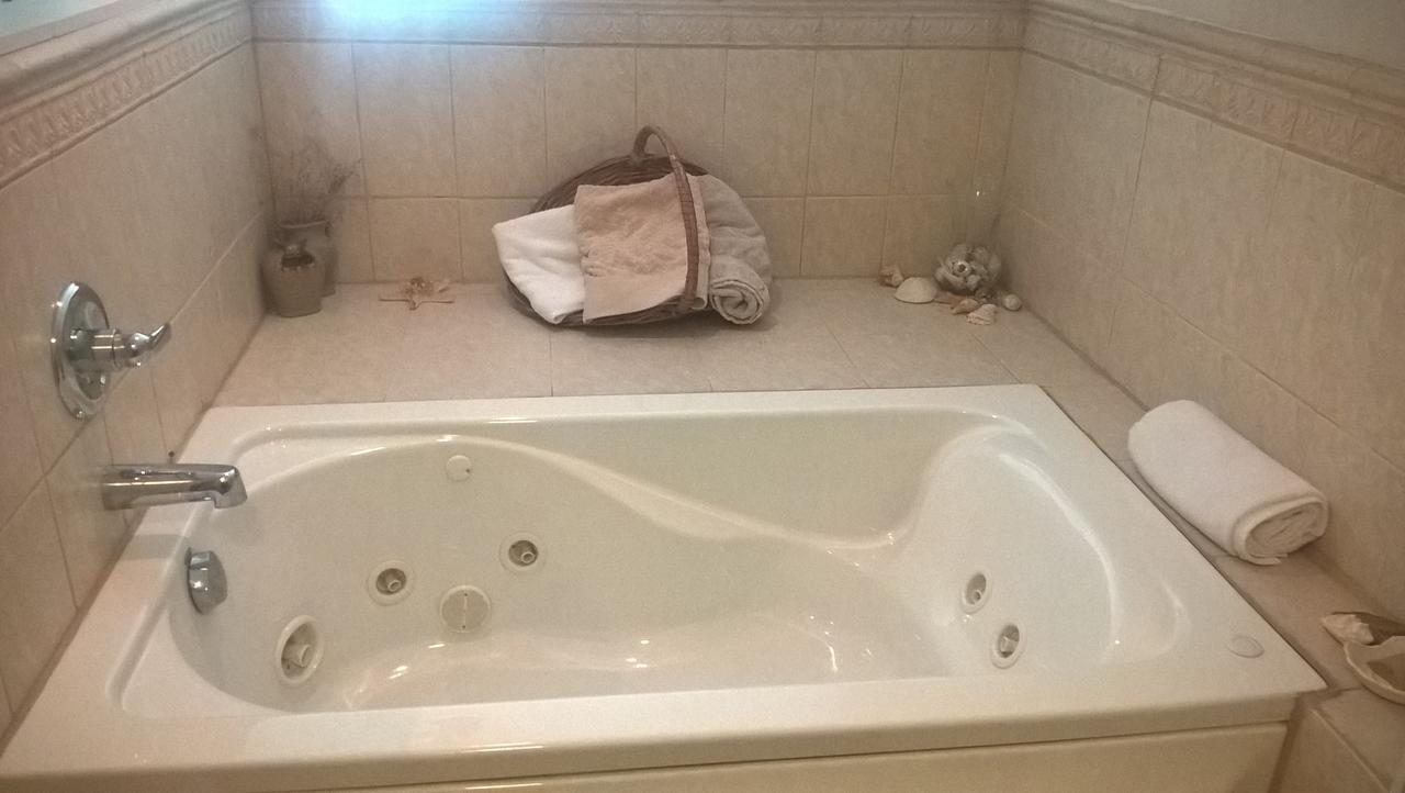 King Suite with Spa Bath